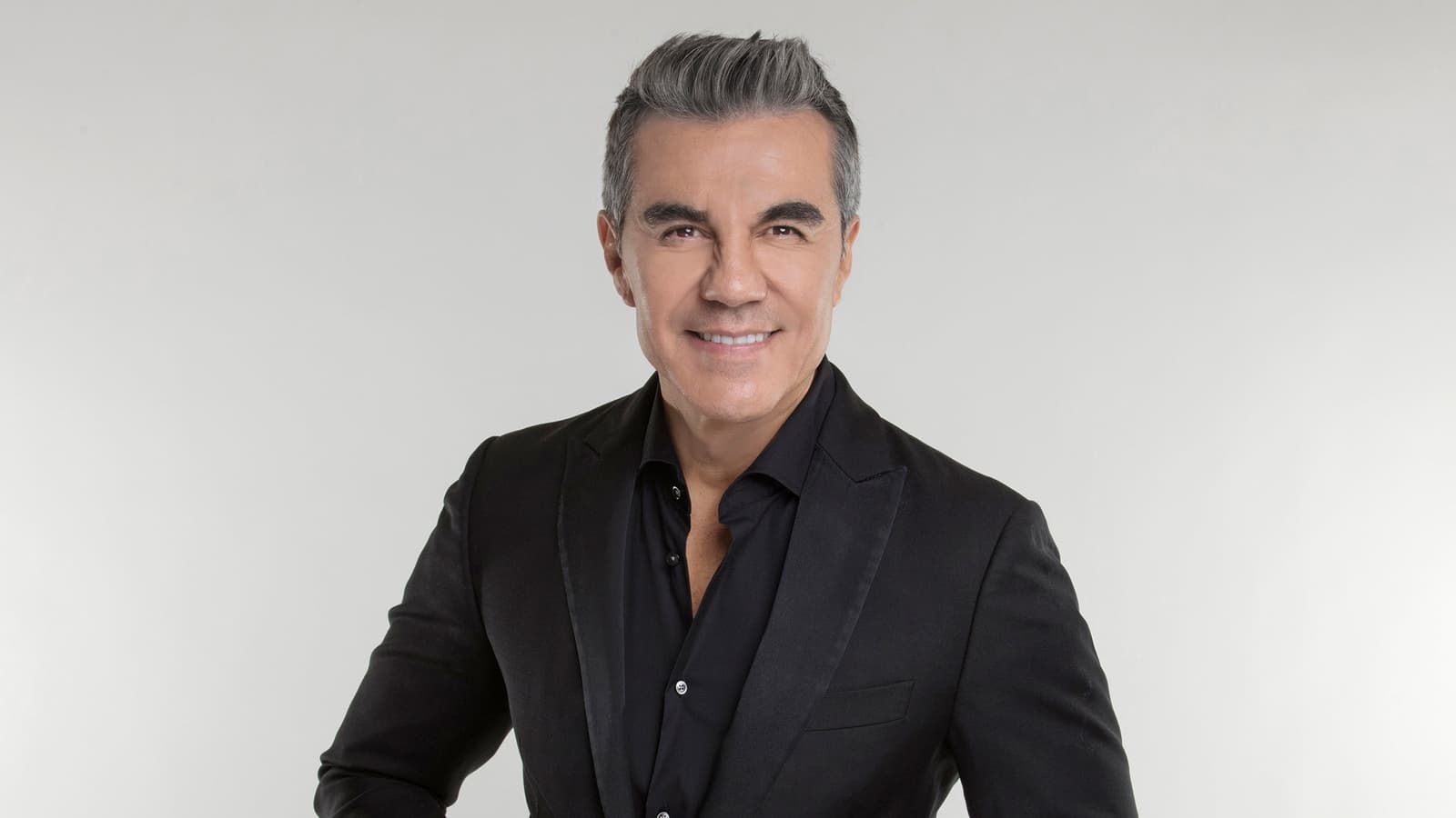 Adrian Uribe